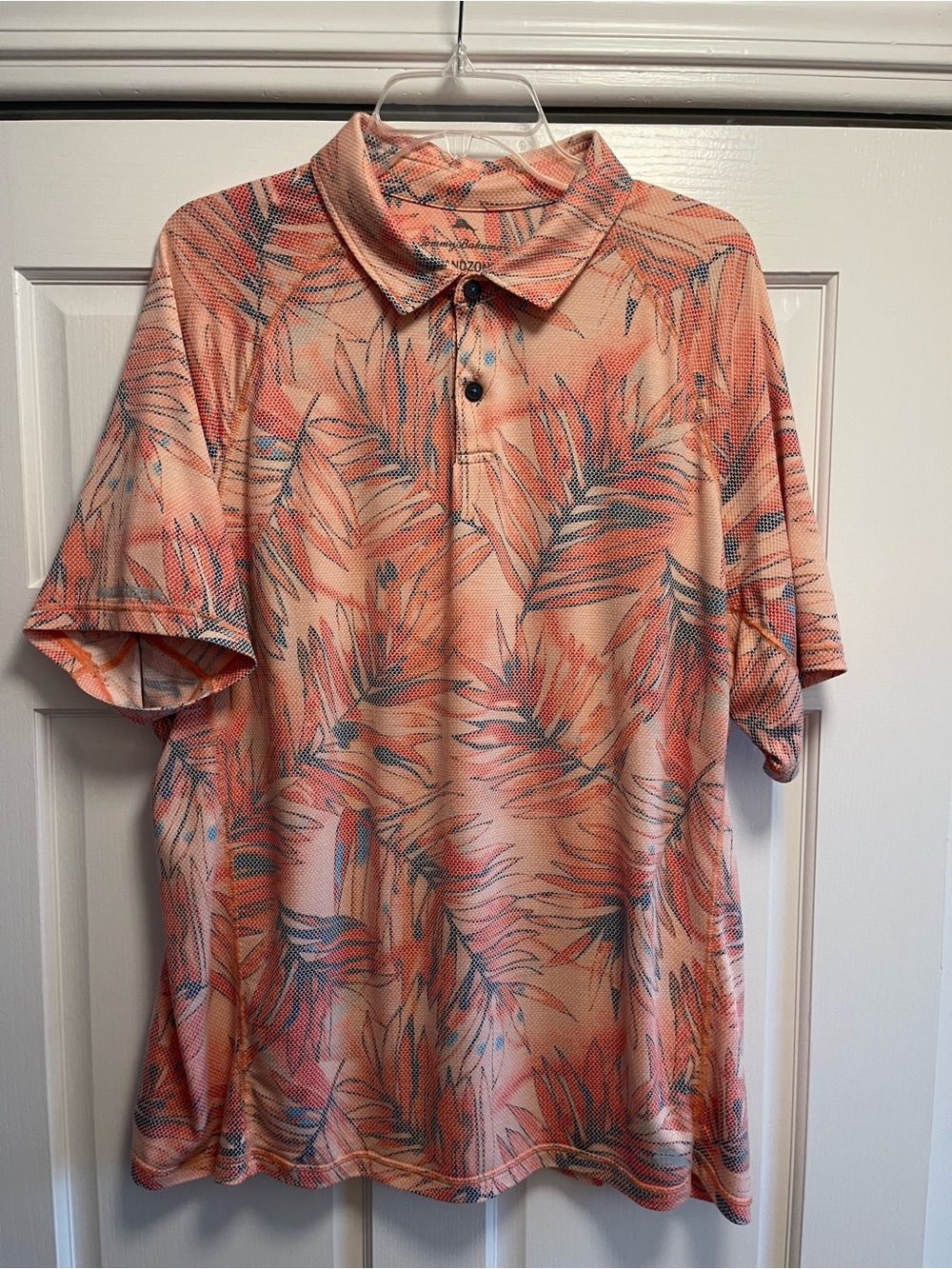 Tommy John Peach and Blue Palm-Print Polo size XL like new